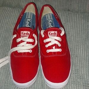 Keds Sneakers - Women's Size  8